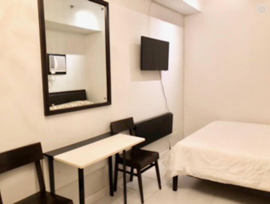 Kl Tower Studio Legazpi Village, Makati Near Greenbelt & Aim Makati マニラ市 エクステリア 写真